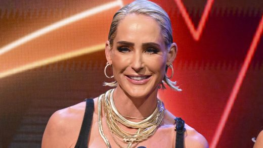 Michelle McCool mira hacia atrás en estar en el primer partido de las mesas femeninas de WWE