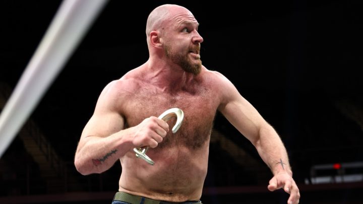 Por qué Bully Ray compara Jon Moxley de AEW con el Sr. Miyagi del niño karate