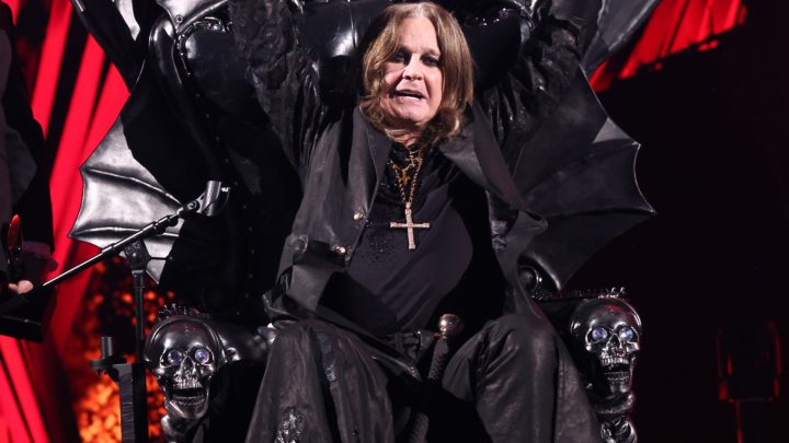 Salón de la Fama de la WWE Ozzy Osbourne ya no puede caminar debido a la enfermedad de Parkinson