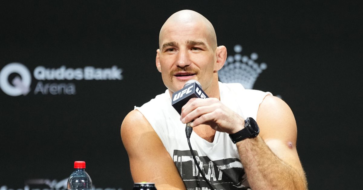 Sean Strickland responde a la acusación de Dricus du Plessis de que tiene una infección por estafilococos en UFC 312