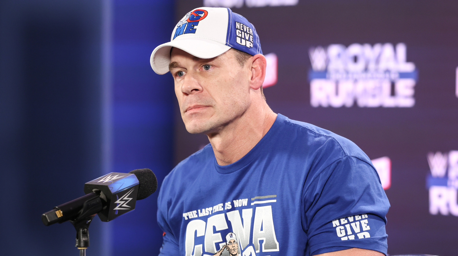 Según los informes, la mercancía de John Cena superó a Cody Rhodes sobre WWE Royal Rumble Weekend
