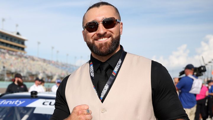 Tony D'Angelo retiene el título de WWE NXT NA con la ayuda de la familia