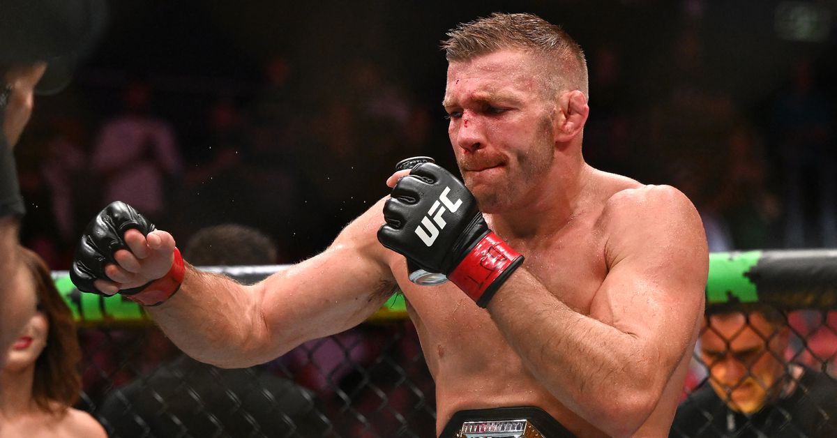 UFC 312 SHOW POSTER DE LA FIGA: Reacción al Dricus du Plessis, las defensas del título dominante de Zhang Weili