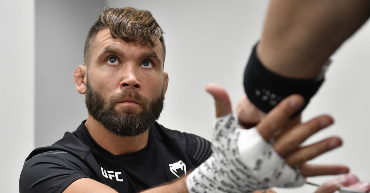 'No puedo decir que vi que venir': los fanáticos reaccionan al retorno impactante de Jeremy Stephens a UFC