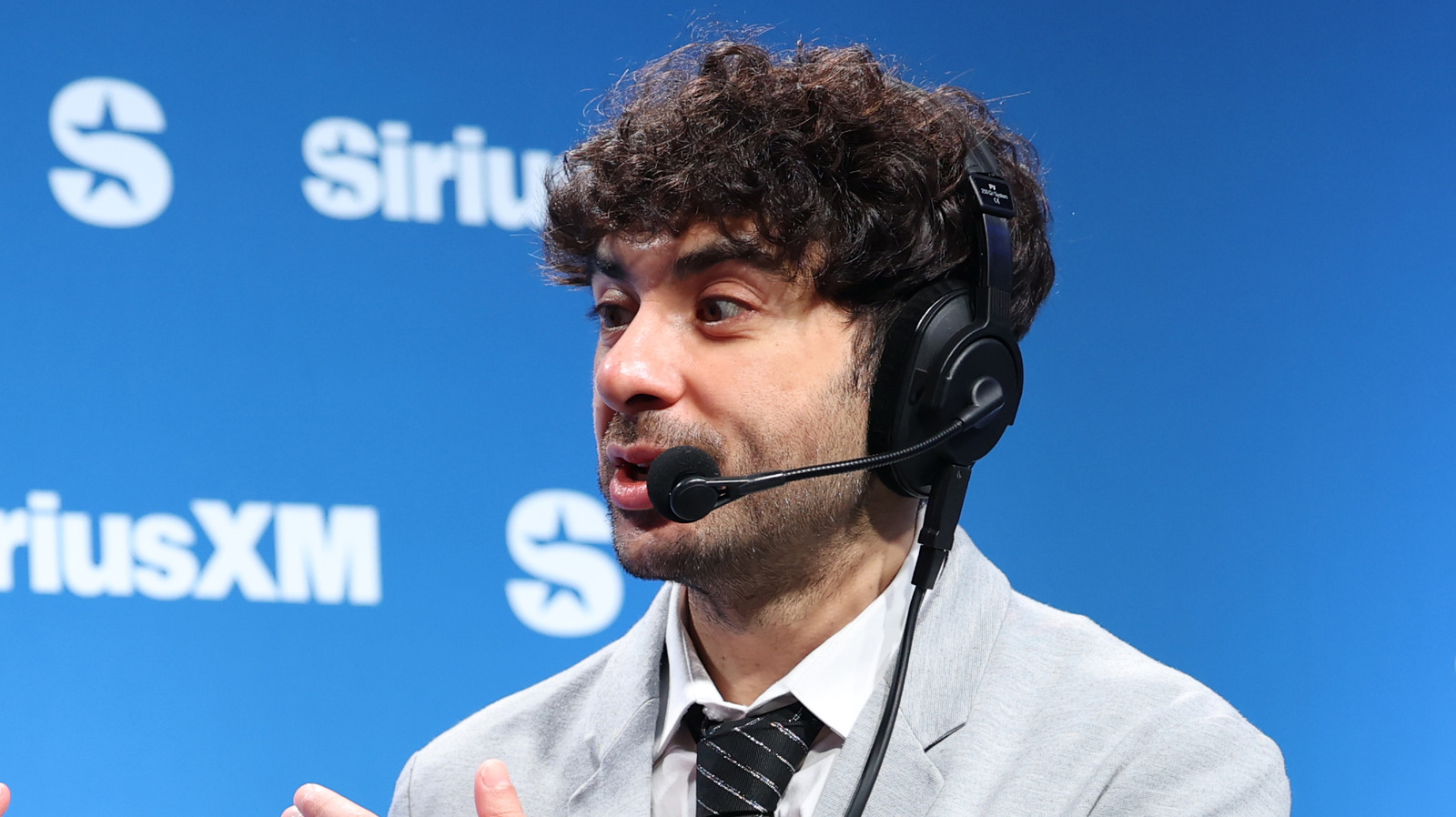 Konnan tiene palabras duras para AEW Creative y Tony Khan