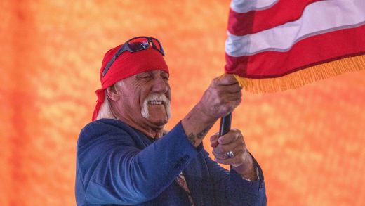 La leyenda de la WWE, Hulk Hogan, hace noticias locales en Nueva York por dejar el encuentro temprano