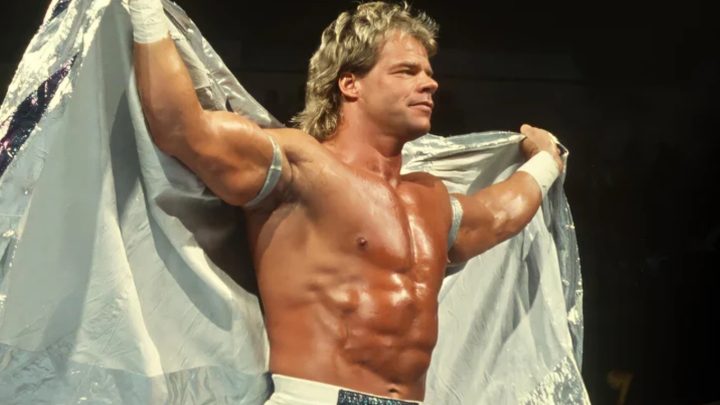 Lex Luger detalla la WWE subterfugio alrededor del anuncio del Salón de la Fama