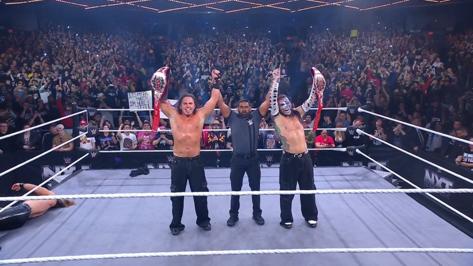 Los Hardys retienen los títulos de etiquetas TNA en WWE NXT Roadbockock