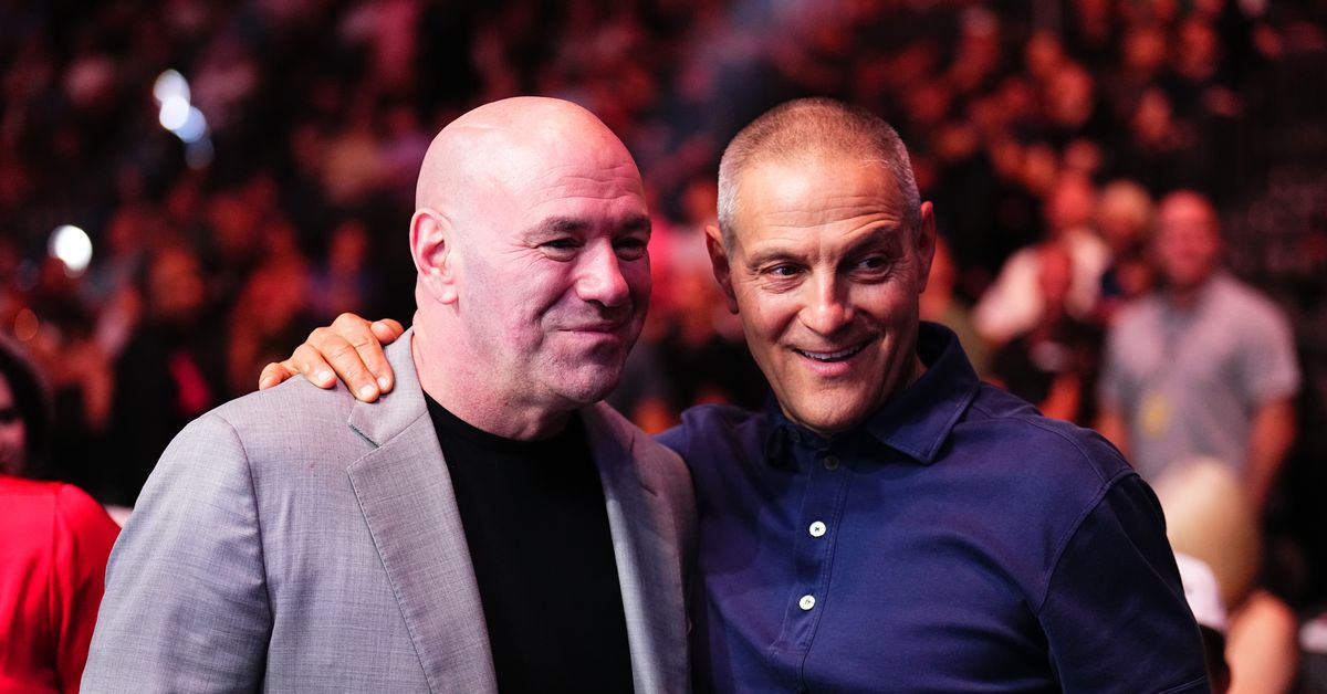 Los accionistas mayoritarios de UFC en Endeavour se vuelven privados en un acuerdo de $ 25 mil millones; Ari Emanuel cobra $ 174 millones de pago