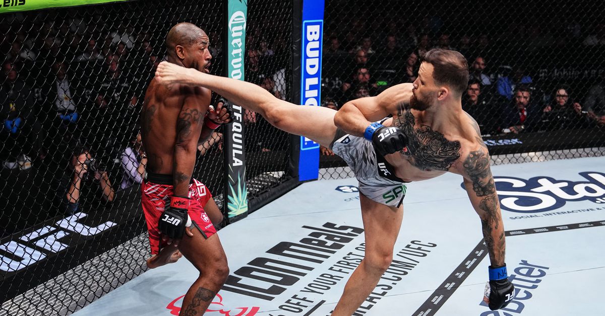 Mira Mauricio Ruffy Train Exact Spinning Heel patada que Faceplanted King Green en UFC 313