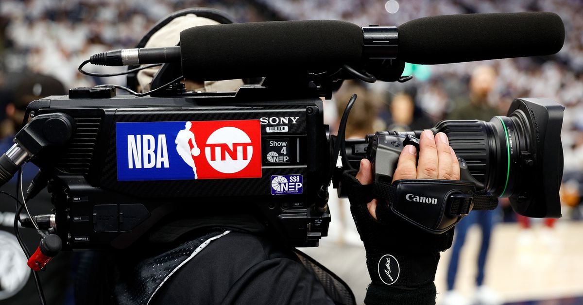 TNT Sports Interesado en el acuerdo de derechos de transmisión de UFC como el período de negociación exclusivo de ESPN termina pronto