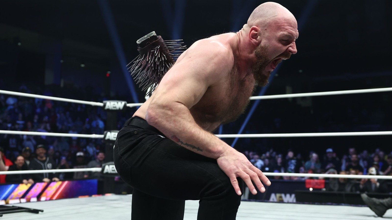 Tommy Dreamer recuerda la última vez que vio un lugar tan brutal como AEW Dynamite Spiked Bat