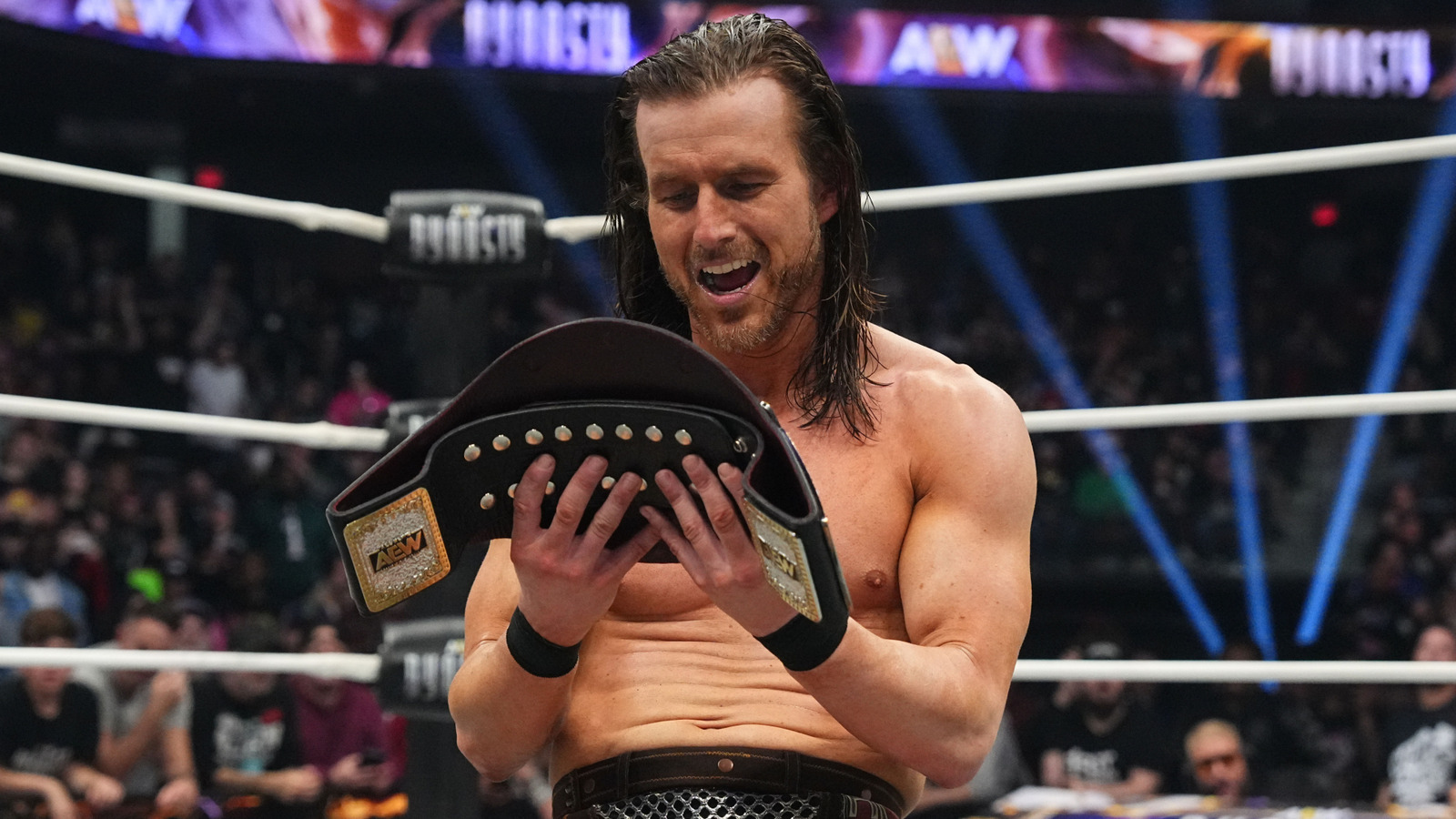 Adam Cole comenta sobre ganar el primer oro AEW después de la victoria por el título de TNT en Dynasty