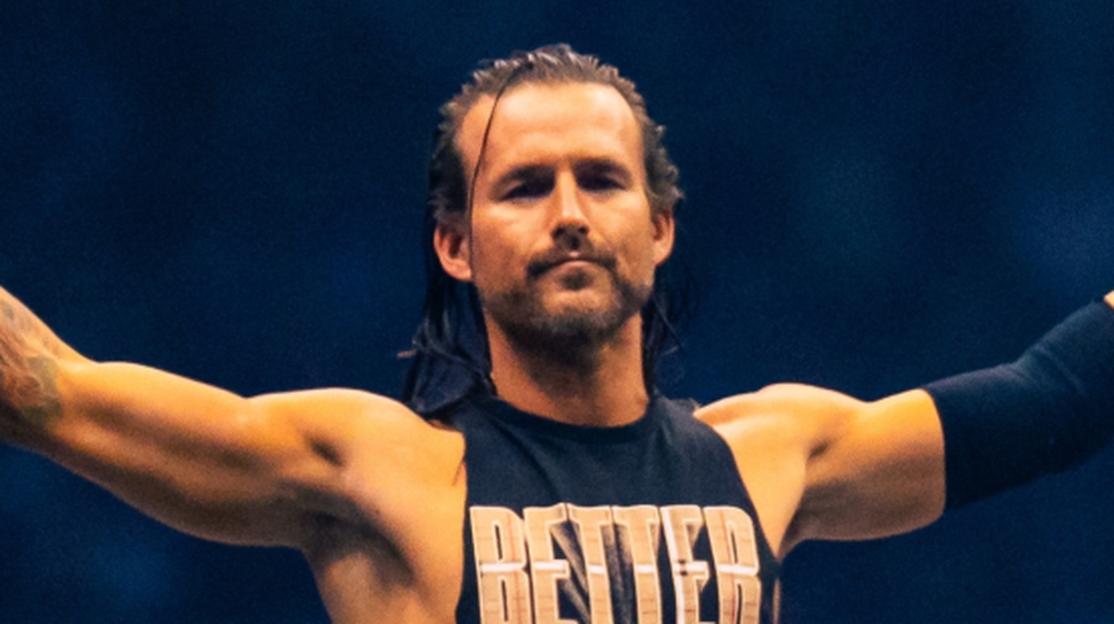 Adam Cole de AEW explica por qué la ganancia del título de TNT está entre los aspectos más destacados de su carrera.