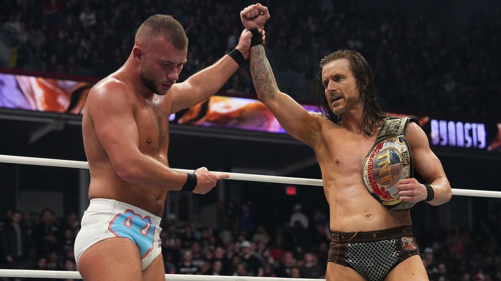 Adam Cole de AEW se dirige al cinturón de título de TNT potencialmente cambiante