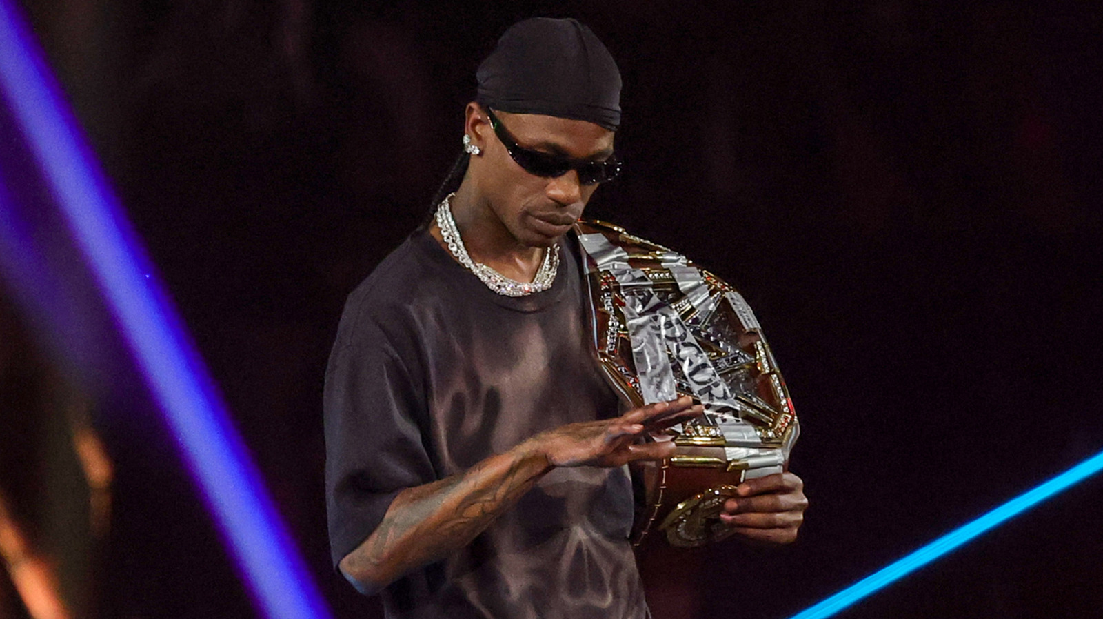 Bully Ray Talks 'Outsiders' se vuelven físicos después de Travis Scott & Master P golpes