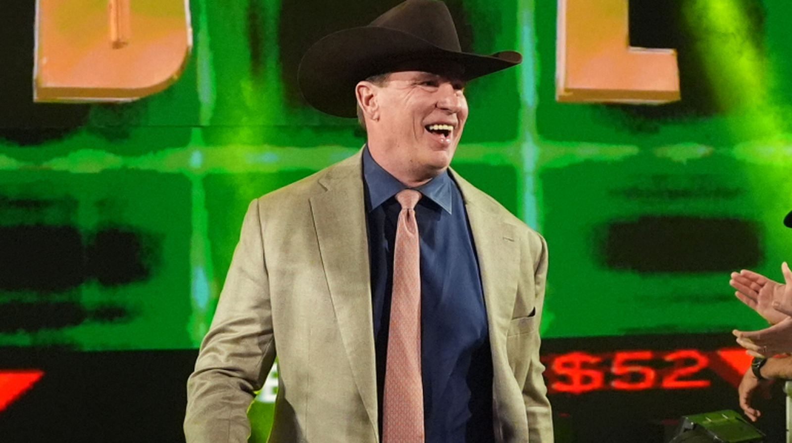 Cómo el Salón de la Fama de la WWE JBL cree que le iría a la APA en 2025