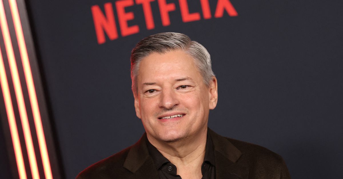 El co-CEO de Netflix arroja dudas sobre el interés en UFC después de revelar que el streamer se mantiene enfocado en 'eventos grandes y innovadores'