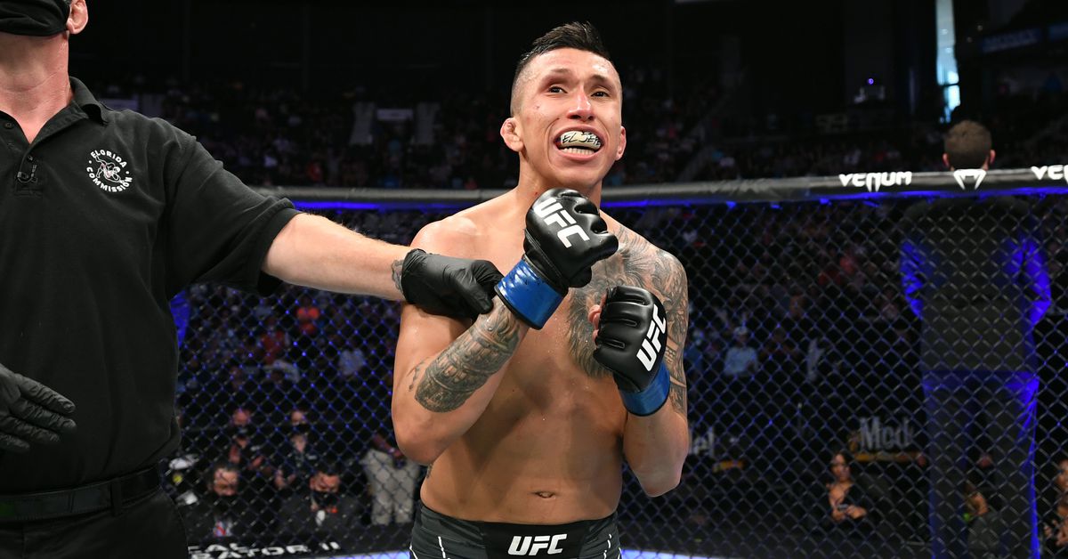 El ex luchador de la UFC Jeff Molina firma con BKFC, elegible para pelear nuevamente en noviembre después de que termina la suspensión