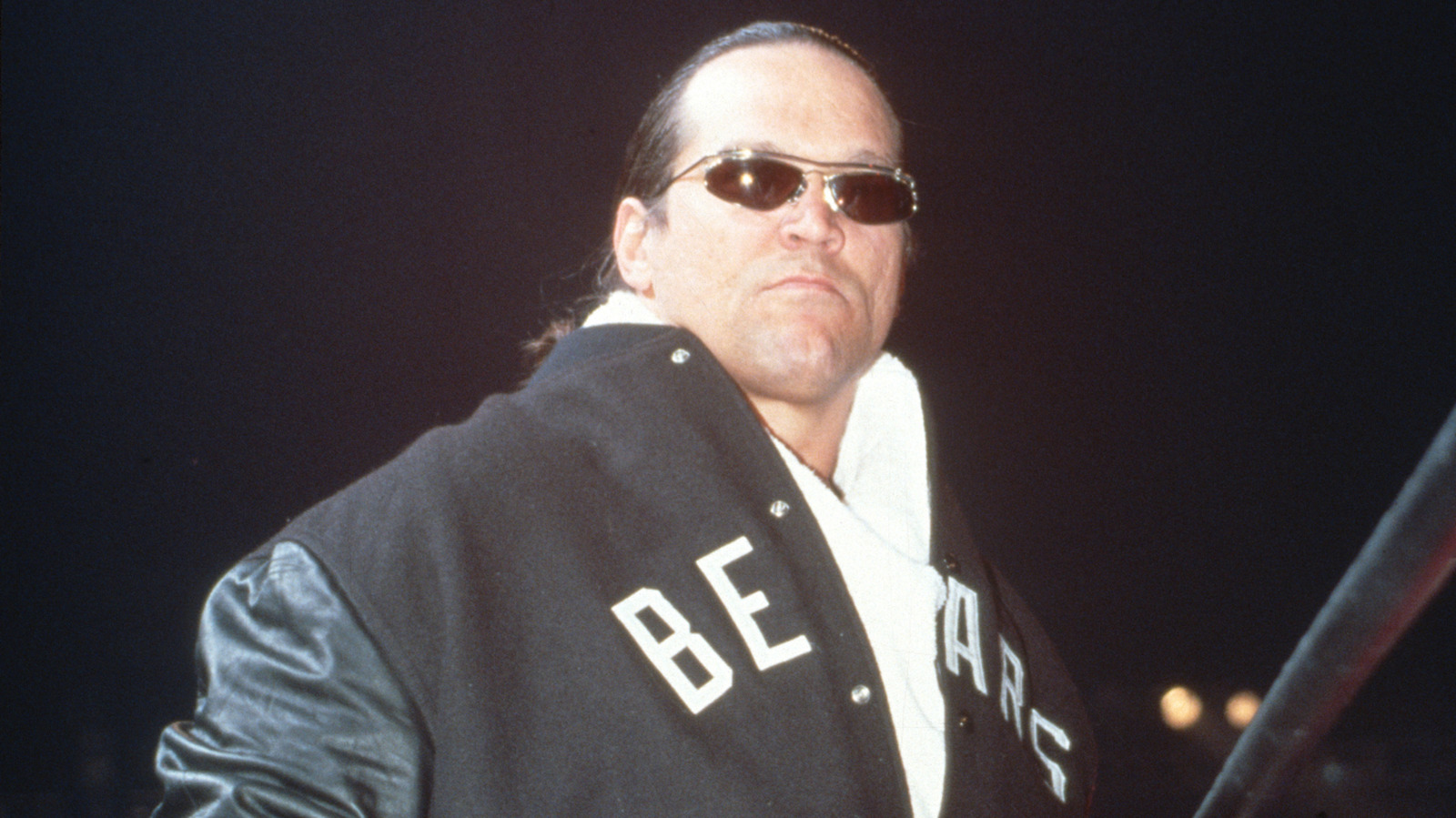 El gerente general de WWE Raw Adam Pearce comparte homenaje a Steve 'Mongo' McMichael