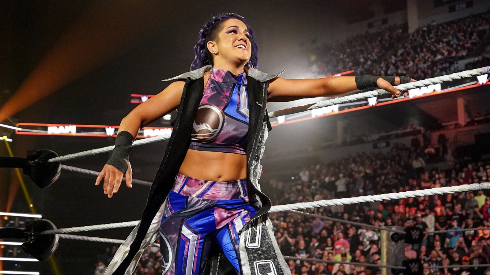 El obispo Dyer todavía está hirviendo sobre Bayley que falla WWE WrestleMania 41
