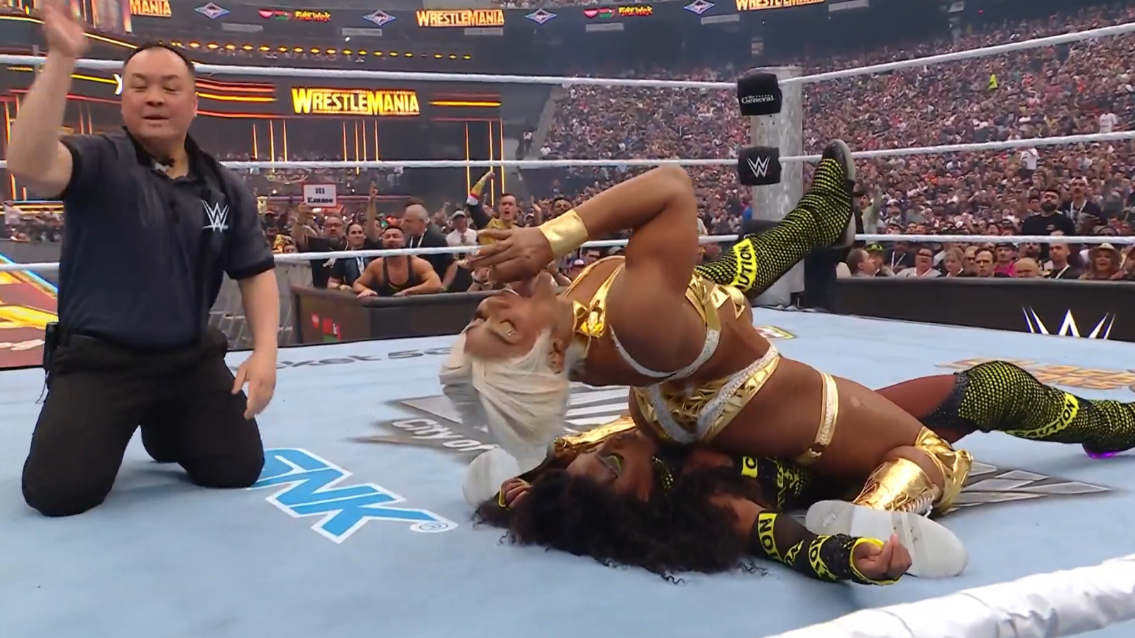 Jade Cargill se venza de Naomi, gana el debut de WWE WrestleMania Singles
