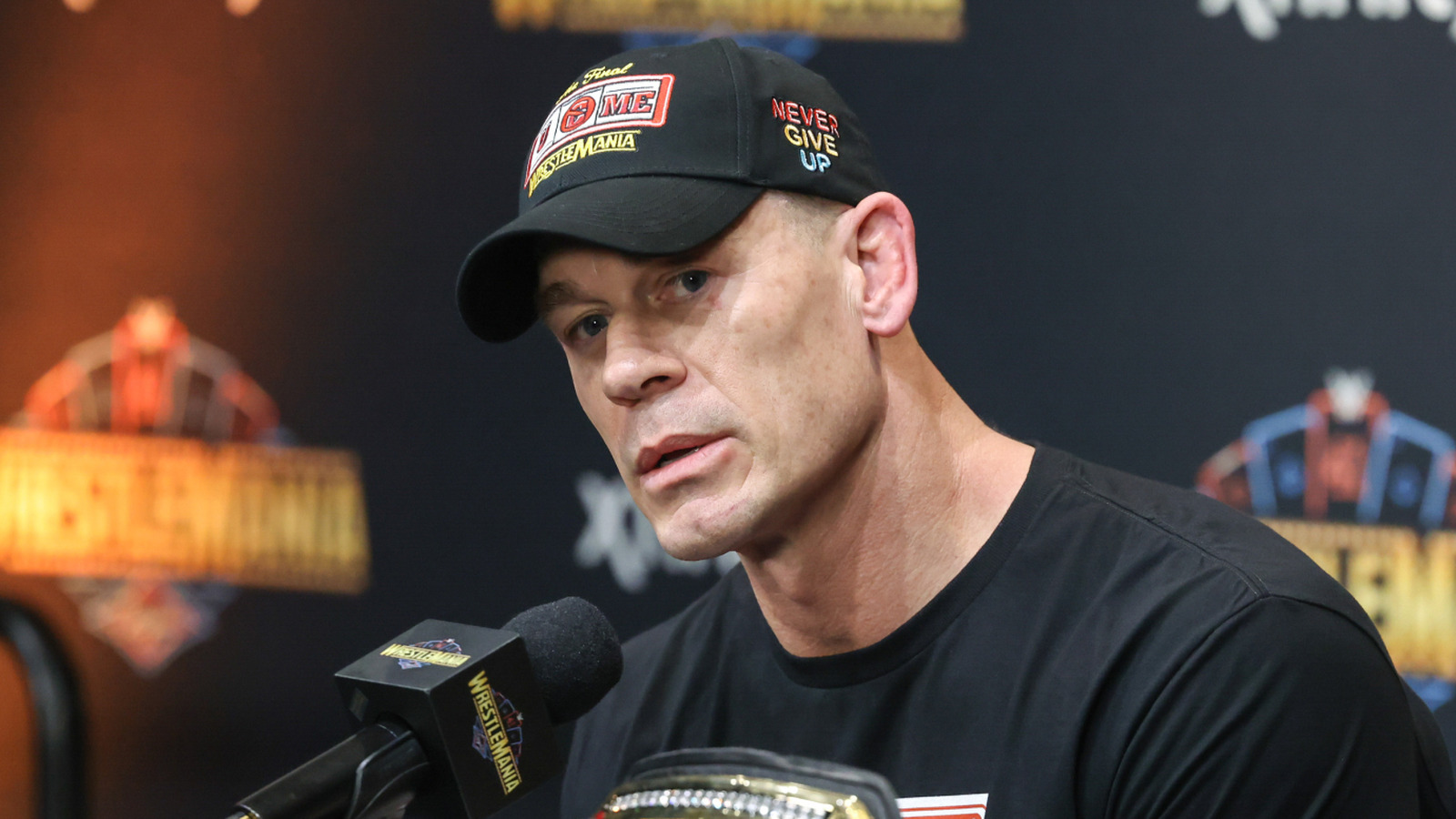 John Cena respalda el campeón de la WWE IC Dominik Mysterio, diciendo que está 'nacido para la lucha