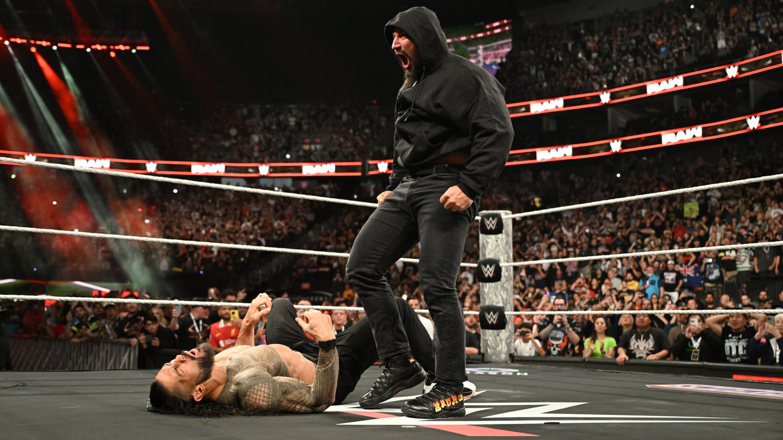 La ex estrella de la WWE promociona al Bron Breakker después de su actuación en el ángulo de cierre de la WWE RAW