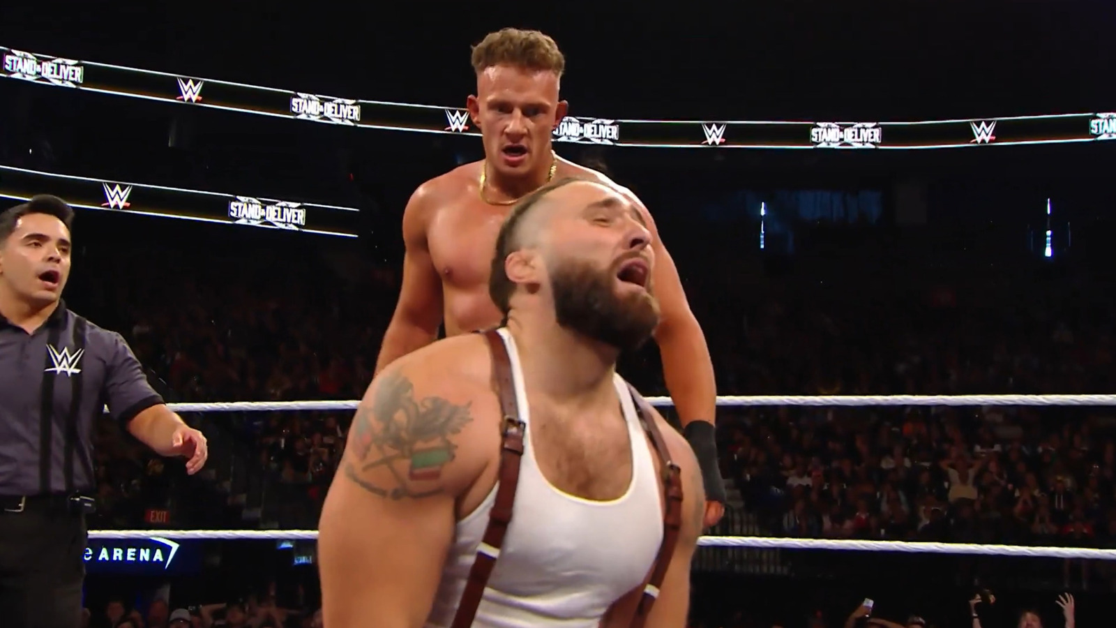 Las pilas de Lorenzo traicionan a la familia, las manos ganan a Darkstate en WWE NXT Stand & Endive