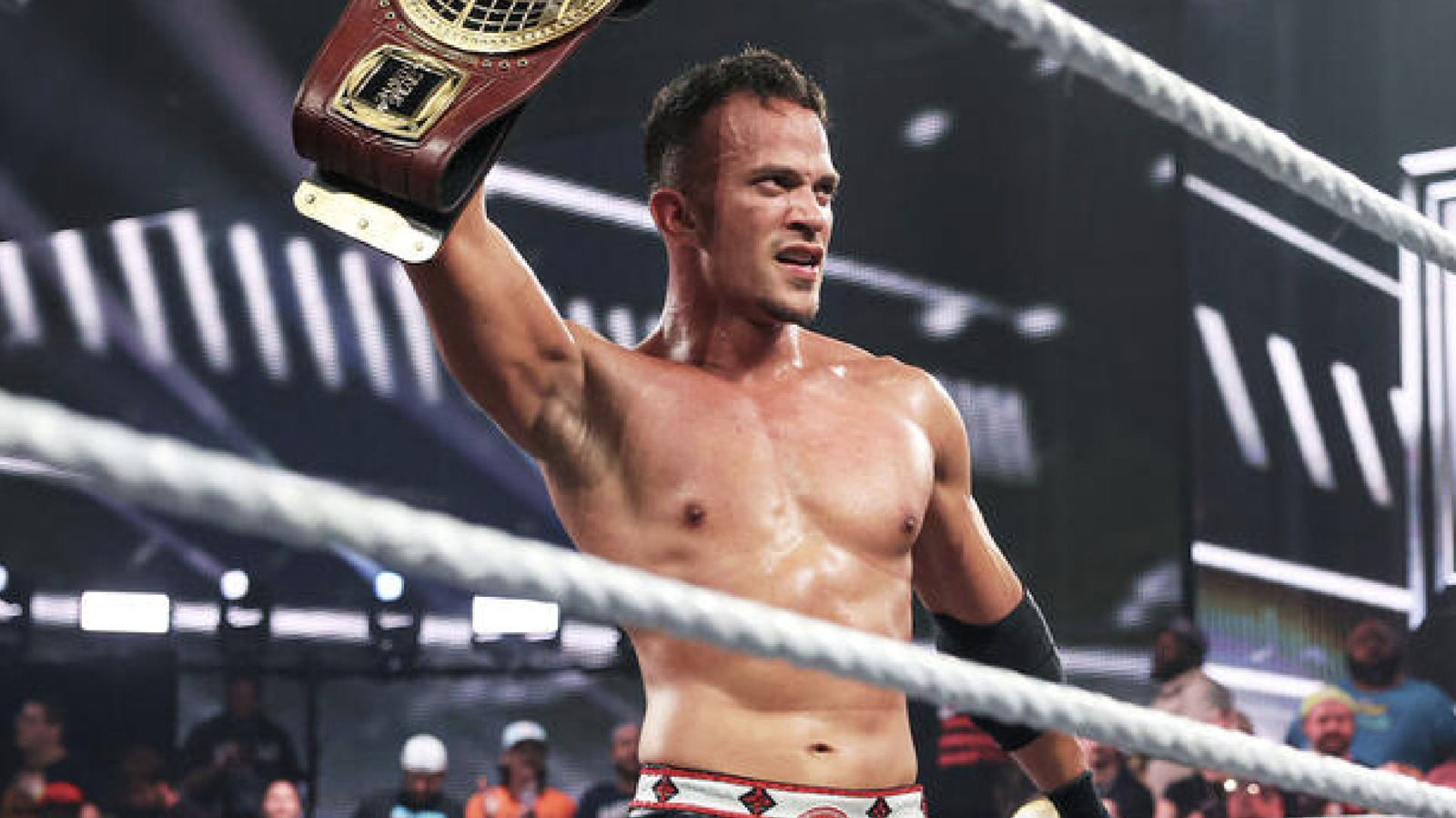 Resultados de la WWE NXT 4/29 - Dos campeonatos en la línea, Stacks se reúne con Tony D'Angelo y más