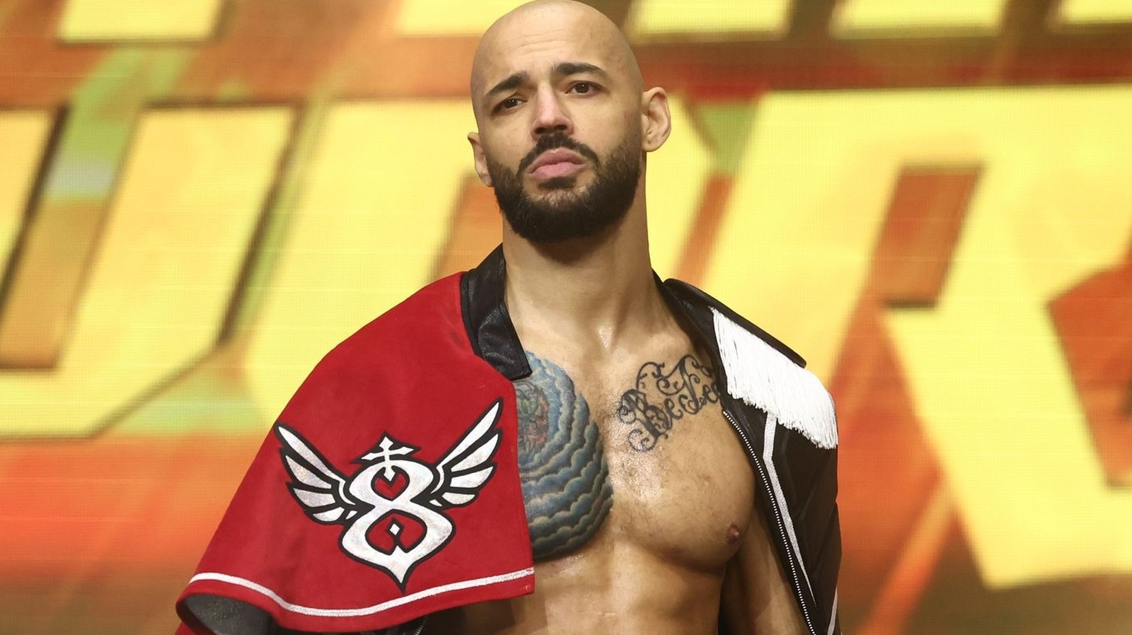 Ricochet de AEW posee deficiencias, admite que no puede ganar en Dynasty
