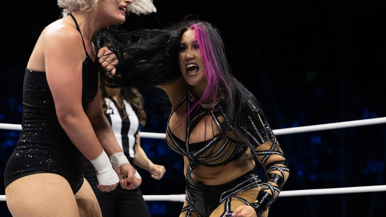 Viva Van de AEW reflexiona sobre hacer historia en Vietnam