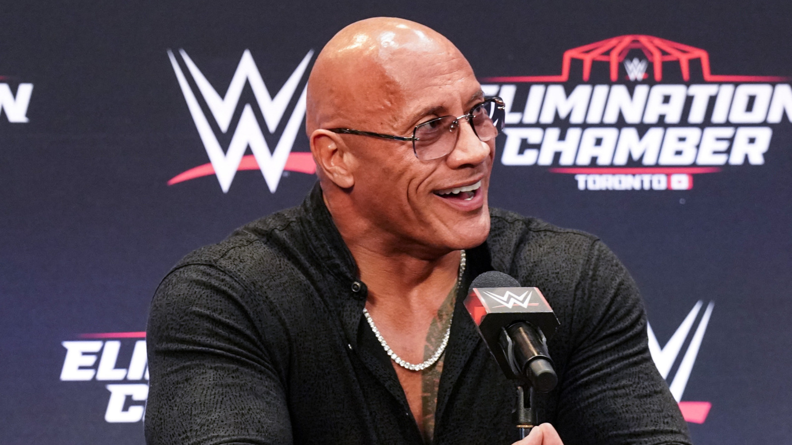 WWE's The Rock responde a la perorata del anfitrión de Busted Open sobre 'Ausencia de manía, comentarios