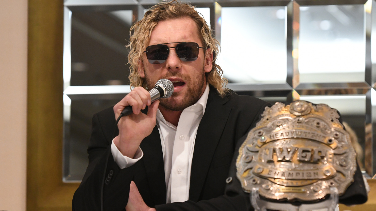 Will Ospreay de AEW explica cómo hizo las cosas de manera diferente a Kenny Omega en NJPW