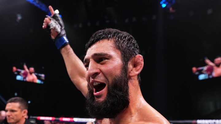 'La pelea más grande en el UFC': los fanáticos reaccionan a Dricus du Plessis Fighting Khamzat Chimaev en UFC 319