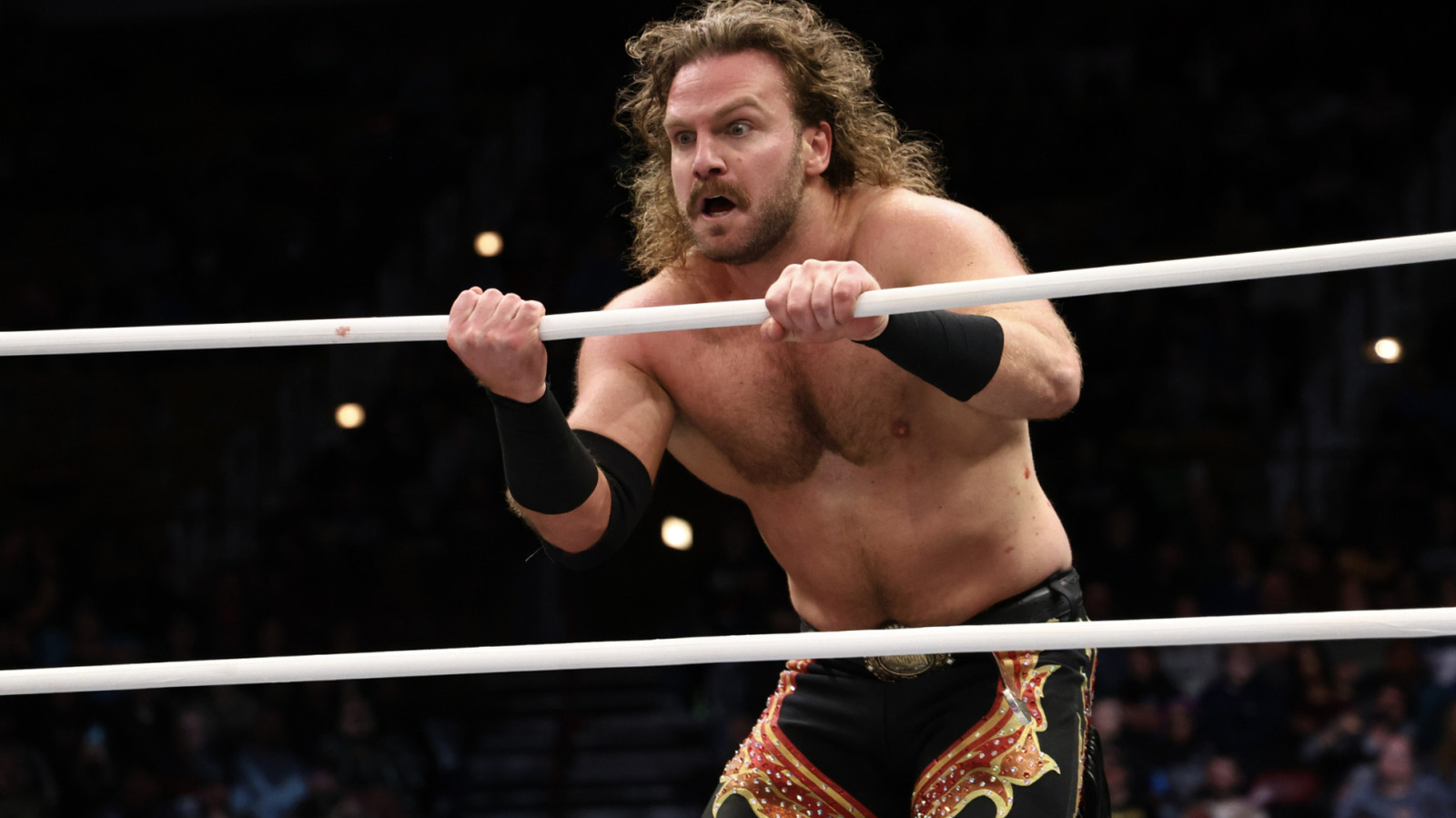 AEW DYNAMITE Resultados 28/28 - AEW International Championship Clasification Match, Adam Page aparece