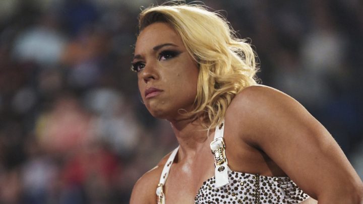 Actualización detrás del escenario sobre Zoey Stark después de la brutal lesión cruda de la WWE