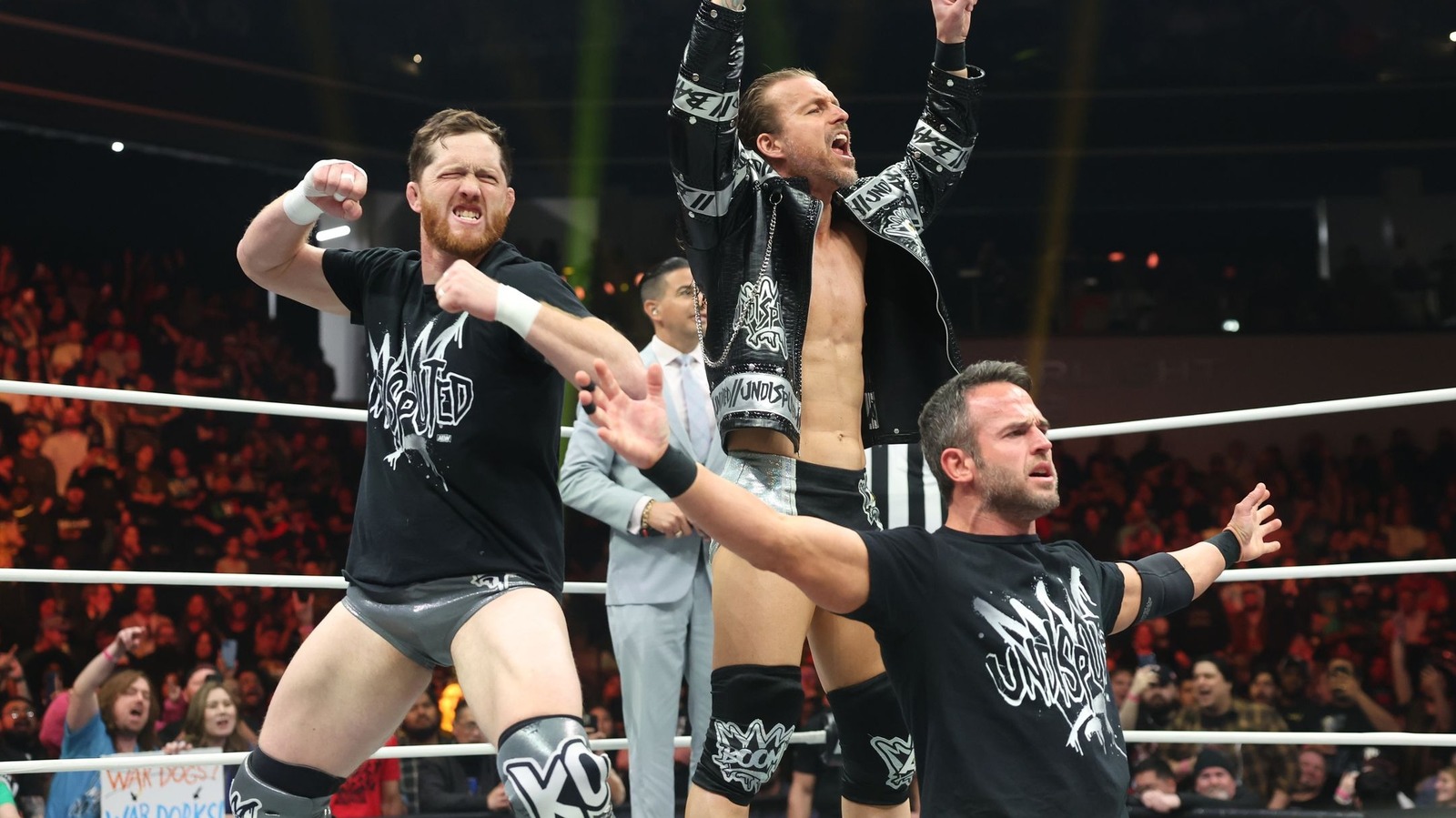 Adam Cole explica la etimología de la facción aew Paragon