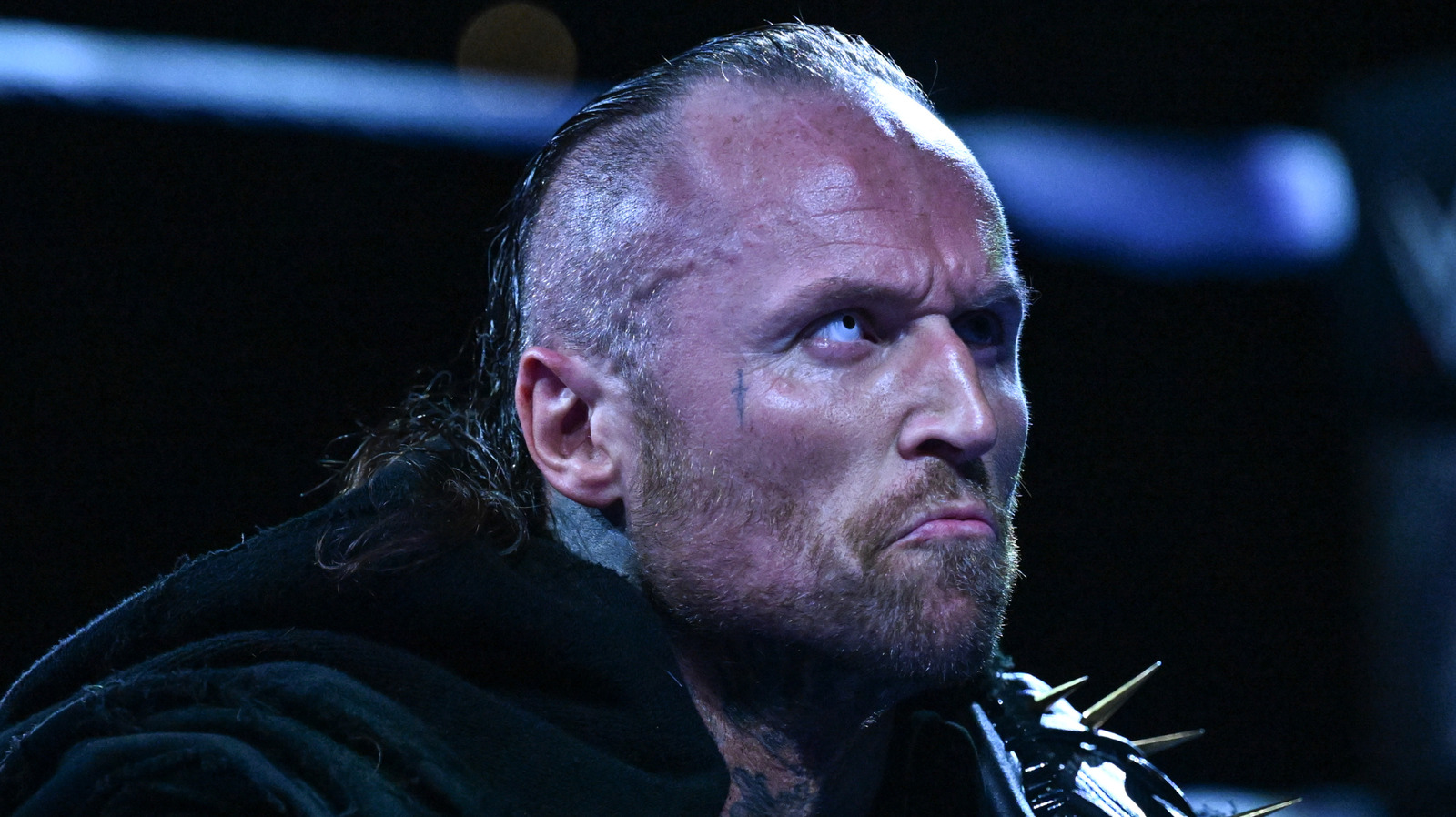 Aleister Black dice que esta estrella de la WWE siempre verificaría su salud mental