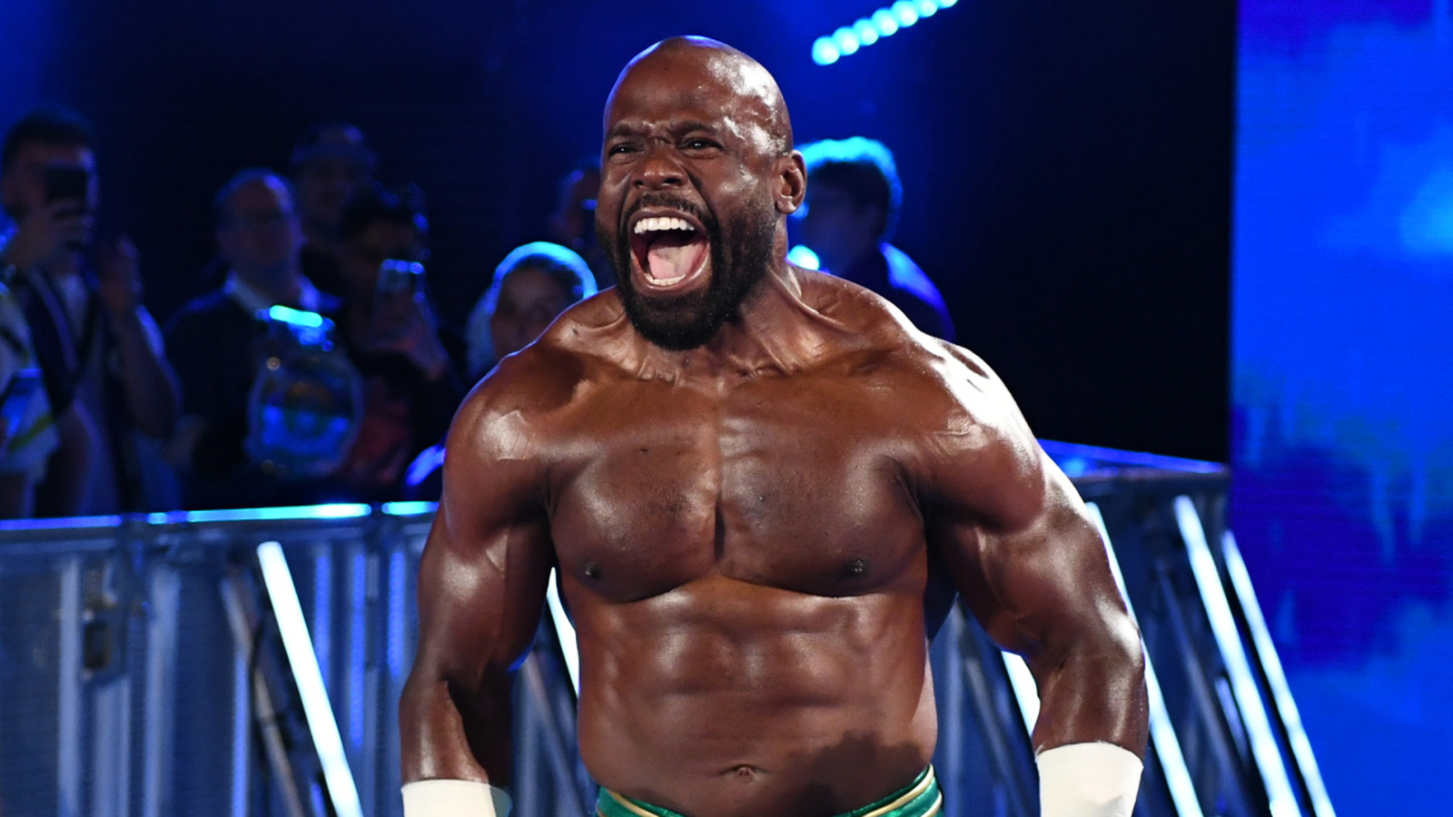 Ausent WWE Star Apollo Crews ofrece una actualización de lesiones sobre el pectoral desgarrado