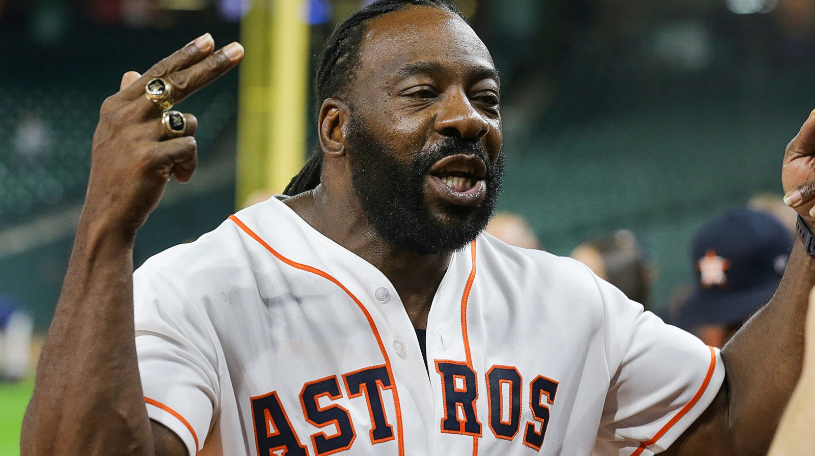 Booker T cree que estos dos principales veterinarios de la WWE serán un 'partido de dinero'