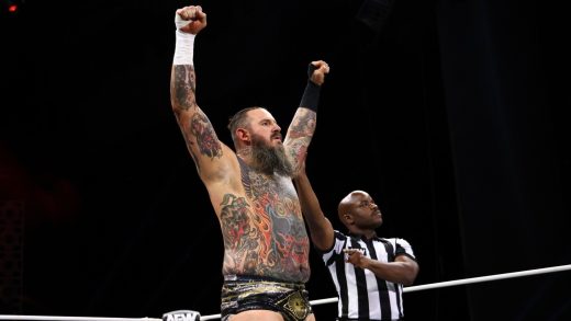Brody King se dirige a un título internacional de 4 vías
