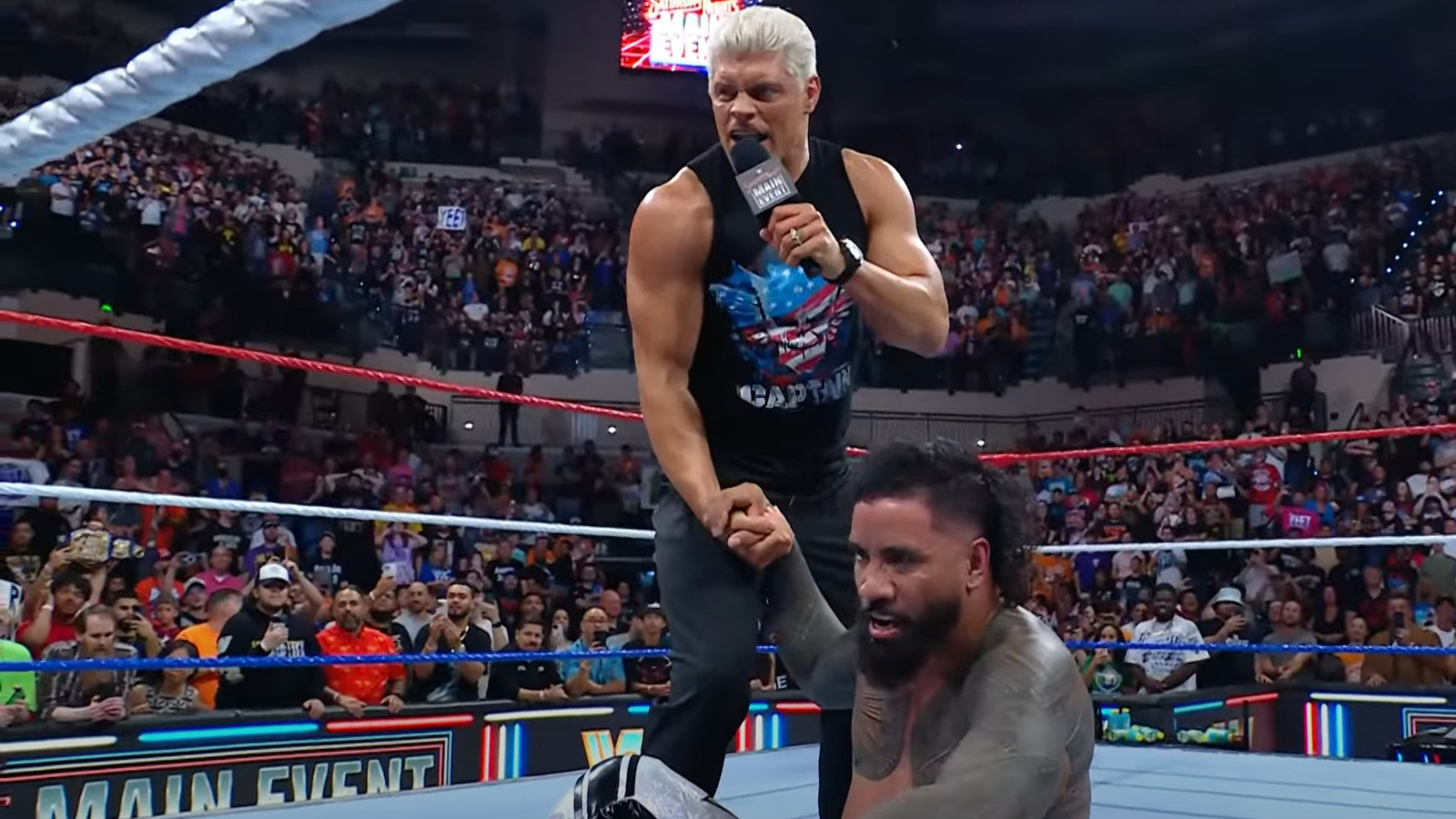 Cody Rhodes regresa en WWE SNME, ayuda a Jey Uso a retener el título mundial y establece el partido MITB