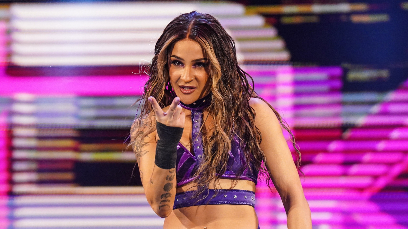 Dakota Kai y Cora Jade Post Declaraciones extendidas sobre el lanzamiento de la WWE, prometo regresar