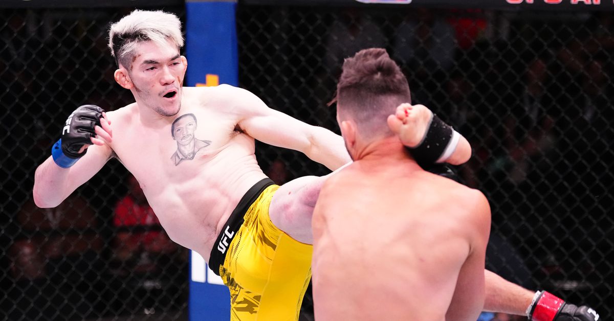 Dana White comparte imágenes horripilantes del dedo lesionado de Melquizael Costa después de UFC Vegas 106 Win