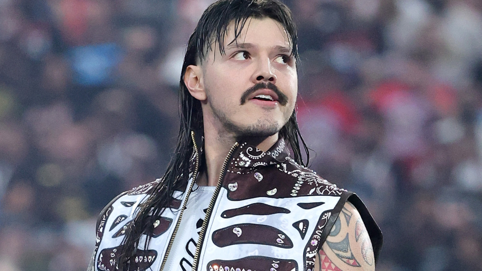 Dominik Mysterio dice que esta estrella de la WWE siempre ha estado cerca para ayudarlo