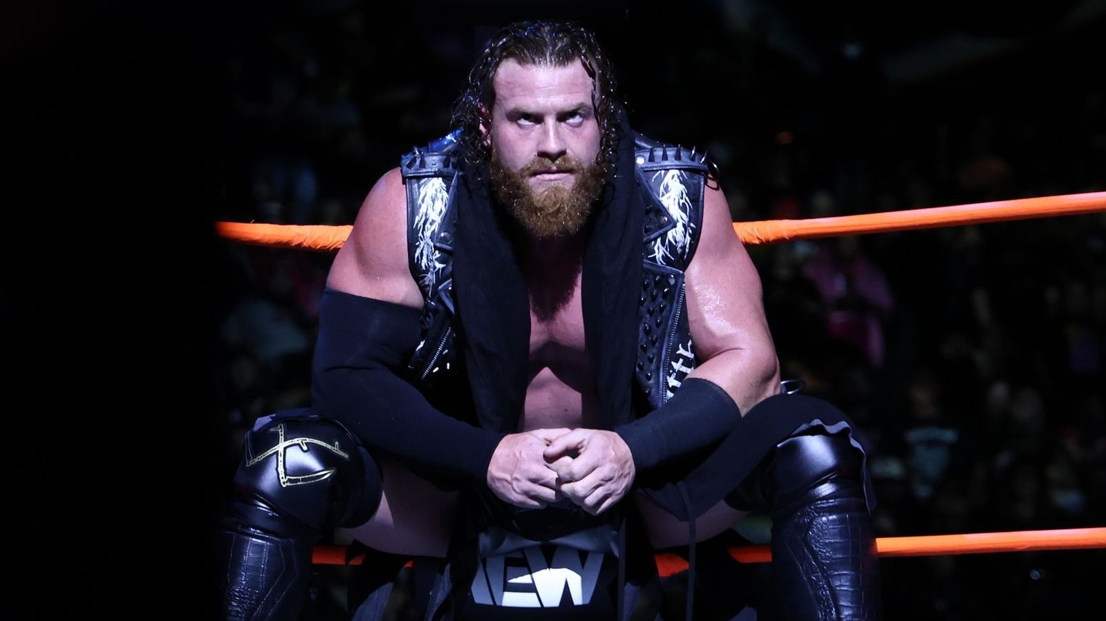 El amigo de AEW, Matthews, proporciona una actualización sobre lesiones sufridas contra Okada en febrero