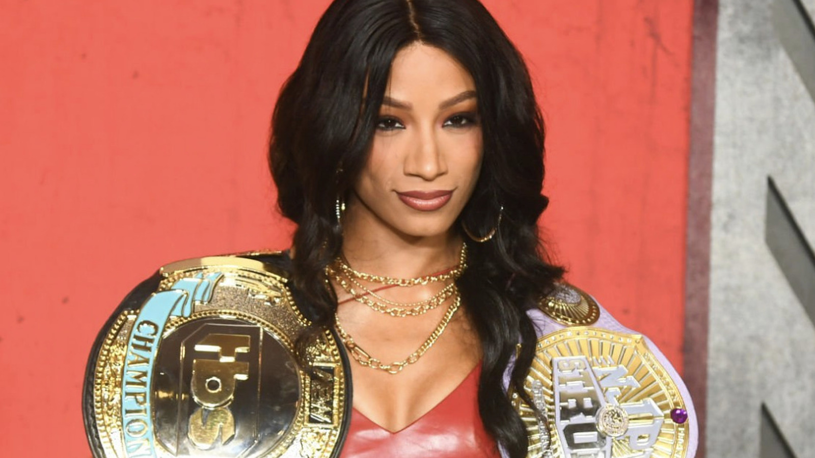 El campeón de AEW TBS Mercedes Mone pierde el título femenino de NJPW en resurgimiento