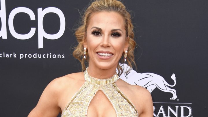 El entrenador de WWE LFG, Mickie James, reflexiona sobre la falta de seguridad laboral de Pro Wrestling