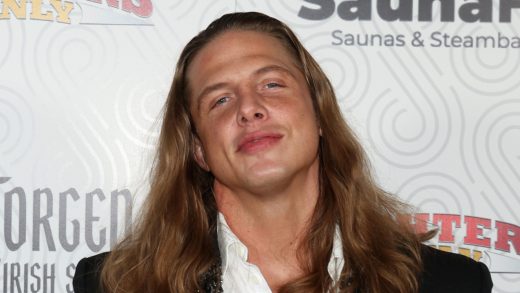 El ex WWE Star Riddle reflexiona sobre la asociación RK-Bro